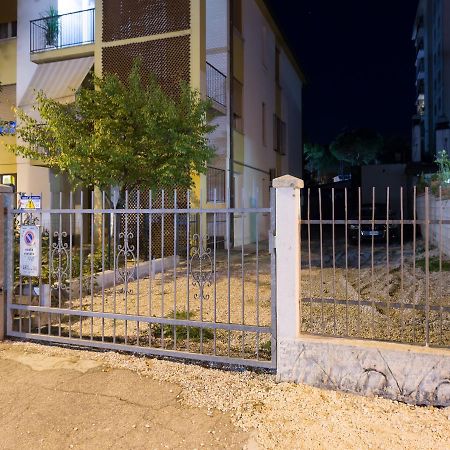 B&B Foscolo Llido Degli Estensi Eksteriør bilde